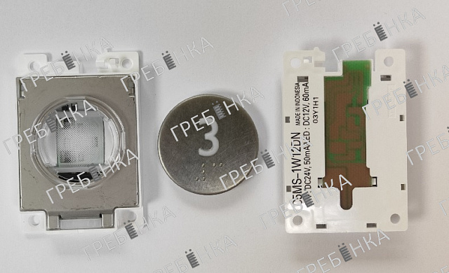 Кнопка "3 этаж" панели приказа C5MS-1W12D лифта Mitsubishi